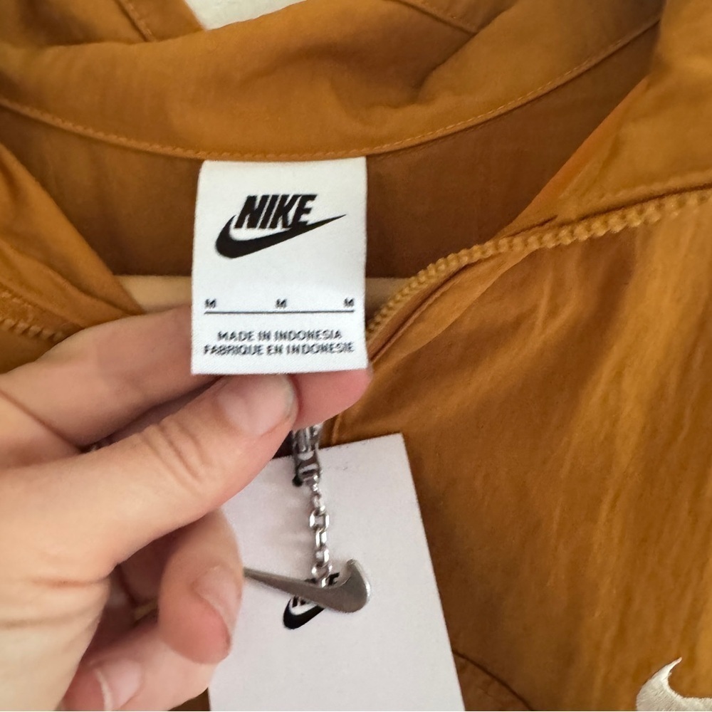 Nike Swoosh Marigold Short Sleeve Dress M - Picture 5 of 11